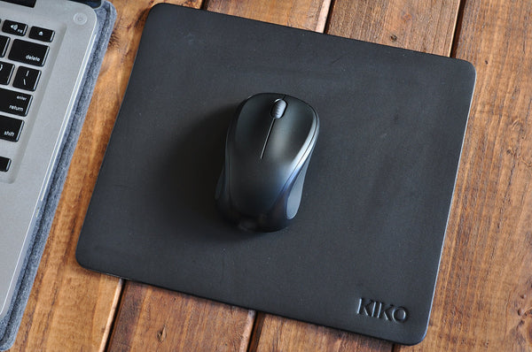 Cowhide Leather Mouse Pad with Smooth Hand-Glazed Surface (Black Option)