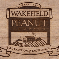 Wakefield Premium Squirrel House Nesting Box (Wakefield Logo)