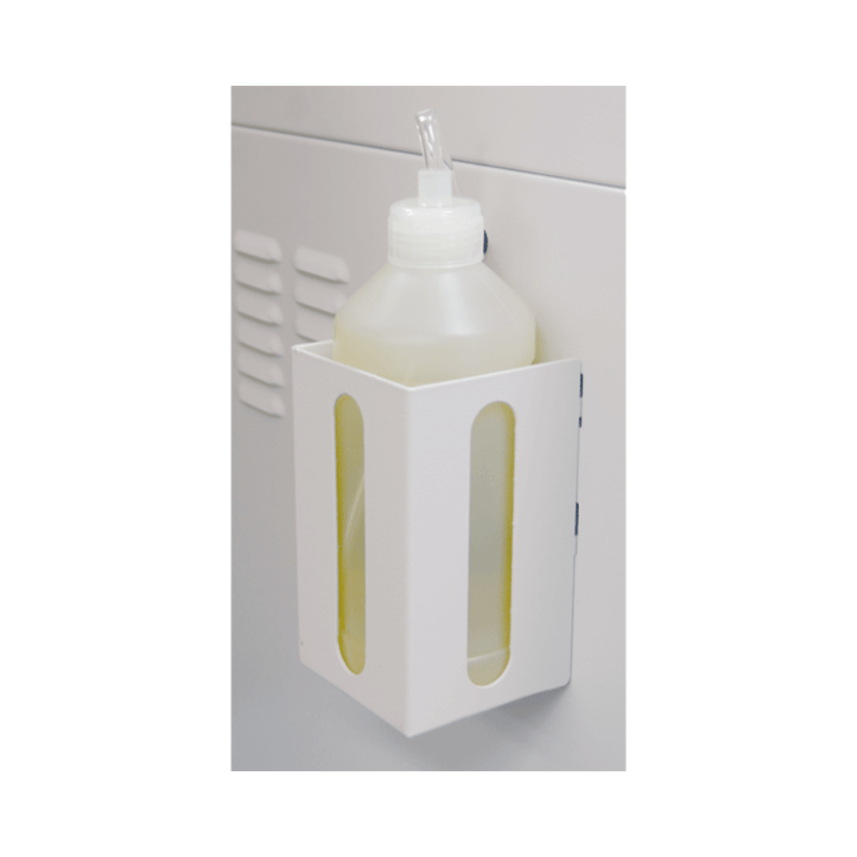 Optional EvenFlow Automatic Oiling System lubricates cutting blades for optimal performance