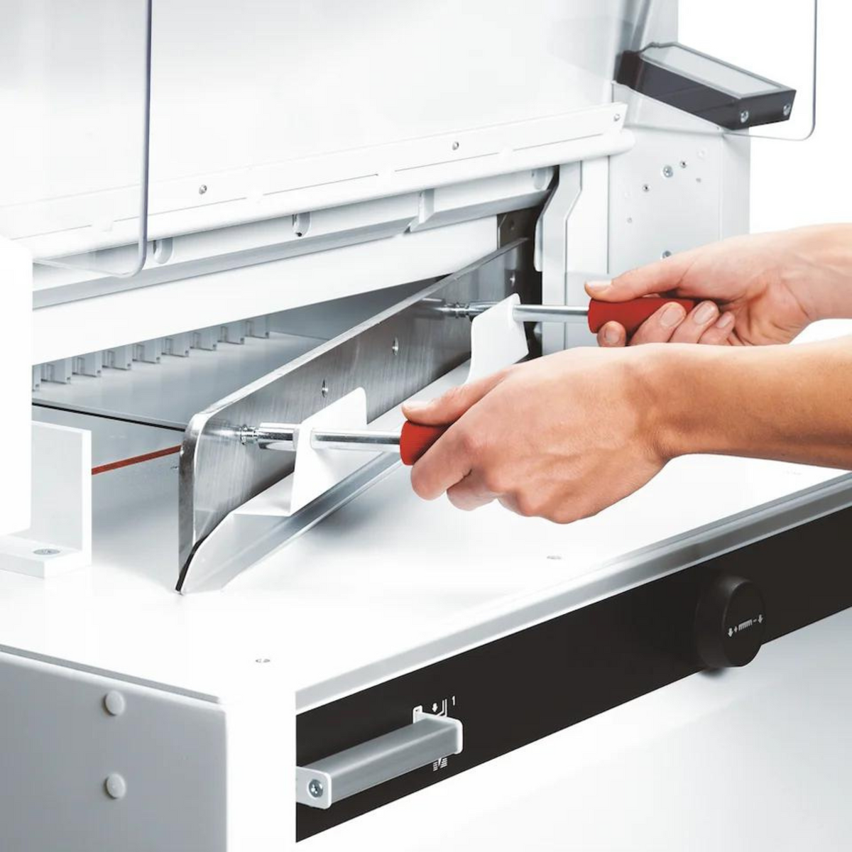 MBM Triumph 6655 Paper Cutter (Backer)